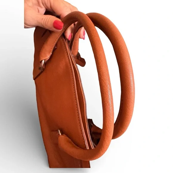 Michael Kors Hamiton Leather Satchel-EUC - Picture 6 of 8